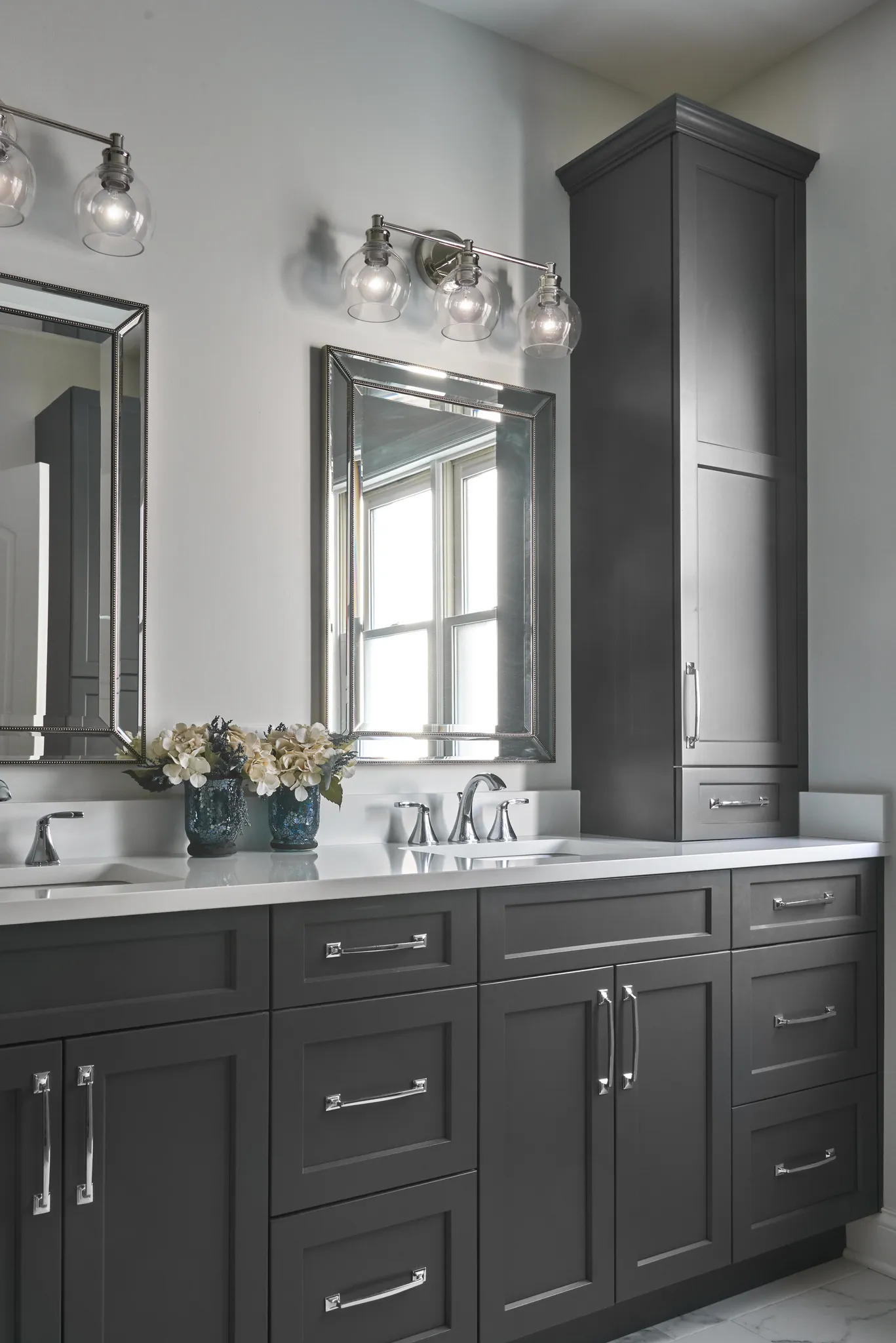 Double sink vanity